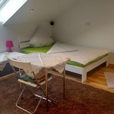 Ferienwohnungvip Munich Albatros De Luxe Apartment *